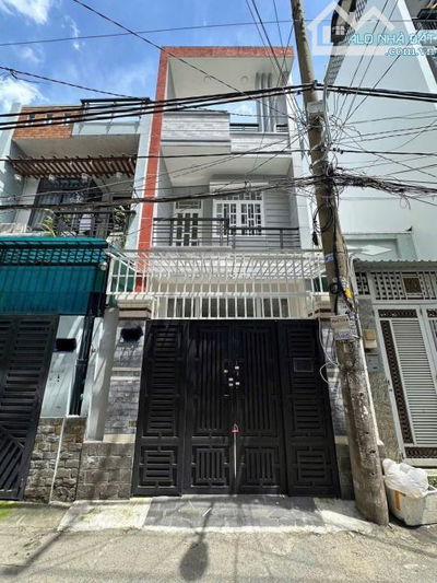 Bán nhà hẻm xe hơi thông,58 m2 xây 3 tầng chỉ 6,5 tỷ,Phạm Văn Chiêu,quận Gò Vấp