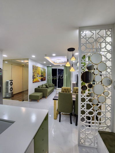 Cho thuê căn 3PN 83m², mới 99%, dọn vào ở ngay tại Sunrise Riverside