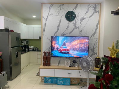 Gia đình định cư Mỹ bán căn 2pn 2wc 62m2 full nội thất cc DreamHome Q8