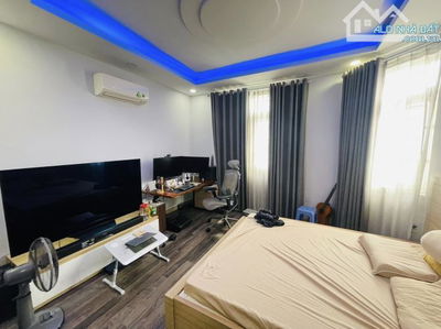 Hẻm xe hơi 3 tầng BTCT - Tân Phú - Giá chỉ 8 tỷ 3