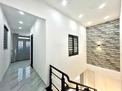 Nhà Đẹp 2 tầng full nội thất Đón Tết-Huỳnh Ngọc Huệ, Thanh Khê