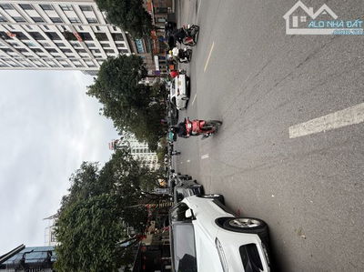 BILDING cầu giấy tòa nhà nguy nga đẳng cấp thượng lưu