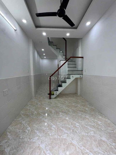 🟢 Nhà bán 3 Tầng mới đẹp, 3 pn,3 Wc hẻm 3m cách mt đường Phạm Hùng 50m