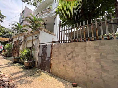 LÔ ĐẤT ĐƯỜNG XE HƠI 5X22 NGUYỄN VĂN QUÁ VỊ TRÍ ĐẸP XÂY SIÊU PHẨM