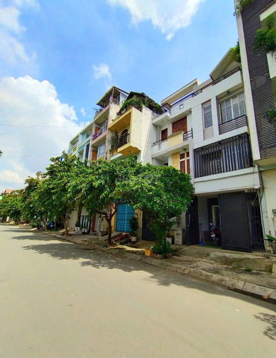 NHÀ MỚI,HẺM Ô TÔ, HẺM 1 SẸC , 4X15 , 3 TẦNG , GIÁ 17TR