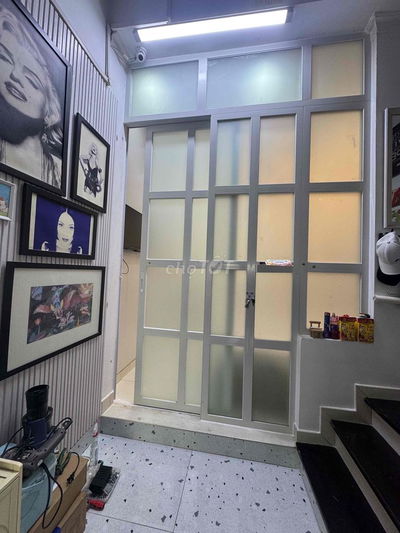 phòng 25m2 đầy đủ tiện nghi, nội thất cao cấp hxh q3