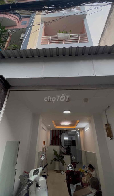 NHÀ HẺM XE HƠI HUỲNH VĂN BÁNH 3,2x 15m– 4PN-4WC- PHÚ NHUẬN-