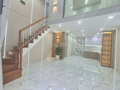 NHÀ ĐẸP CHỈ VIÊC XÁCH VALI VỀ Ỏ GẦN TÔ KÝ QUẬN 12