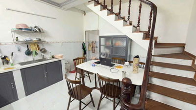 NHÀ 1 TRỆT 1 LẦU🌹4M×15M🌹NHÀ MỚI.GỒM 3 NGỦ