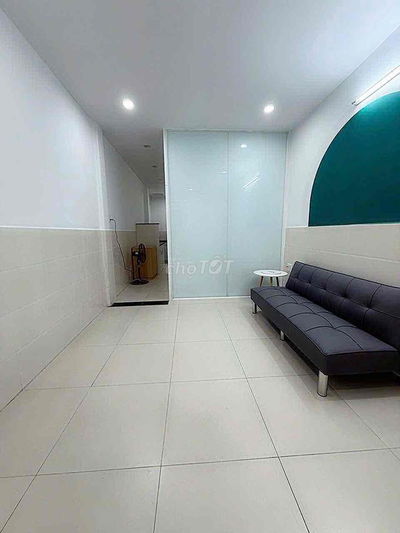 Cho thuê. Nhà NC sử dụng 54m2, PK, bếp, PN rộng, 2wc, ban công rộng