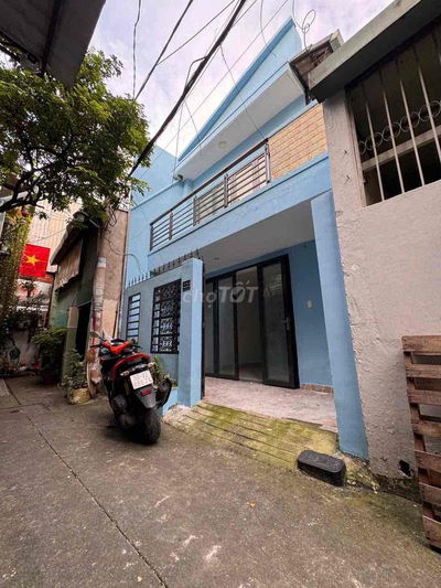 Nhà 572/10/12 Phạm Văn Bạch. Dt: 5x21m - 1 Lầu (4 PN), Nhà mới ở liền