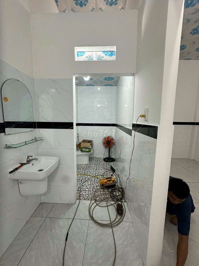 BÁN NHÀ 4,2X22 CẤP4 MỚI ĐẸP ĐƯONG CÂY DA P TÂN BÌNH SỔ RIÊNG HẺM TO