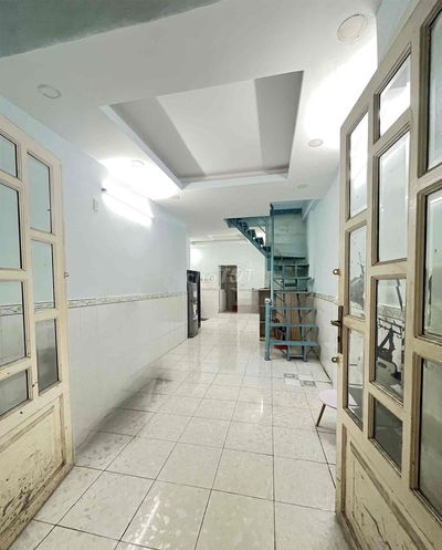 CHO THUÊ NHÀ - 2PN 2WC - GẦN NGÃ 4 HÀNG XANH - 60M2 - 7tr