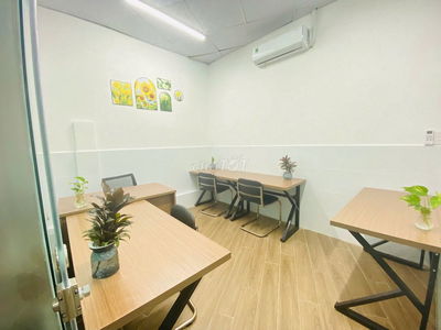 Văn phòng cho thuê tại  Bình Thạnh với sẵn nội thất, lễ tân, phòng họp
