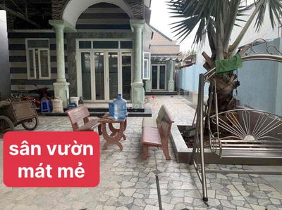 nhà vườn thoáng mát.kiểu bịệt thự.phù hợp gia đình