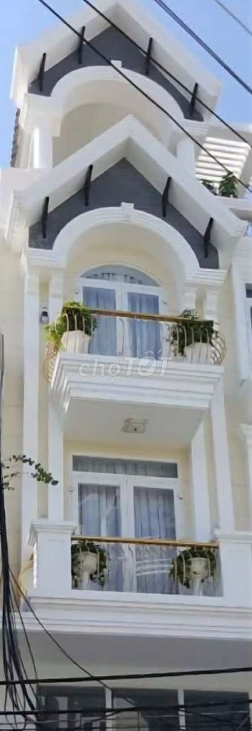 Bán nhà MT TT Quận Tân Phú