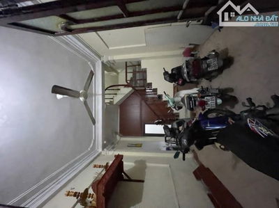 BÁN NHÀ TRẦN BÌNH 35m -Mặt tiền 4m - 7.35 tỷ - Ngõ nông - rộng thoáng