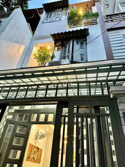 Siêu phẩm 3,5*10 đúc 3 lầu cực rẻ fun nội thất f16