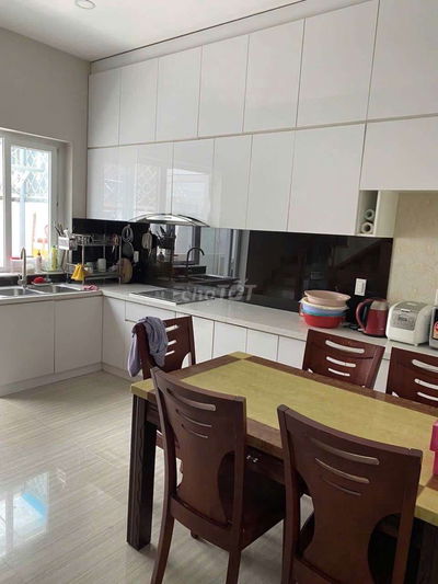 Cho thuê Nhà phố 3PN, 3WC, 75m2, KDC Mega Village Khang Điền, Quận 9