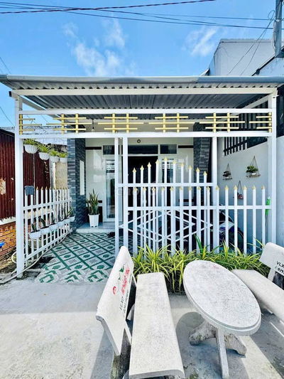 chính chủ cần bán gấp nhà cấp 4 sổ riêng chỉ 400 triệu.