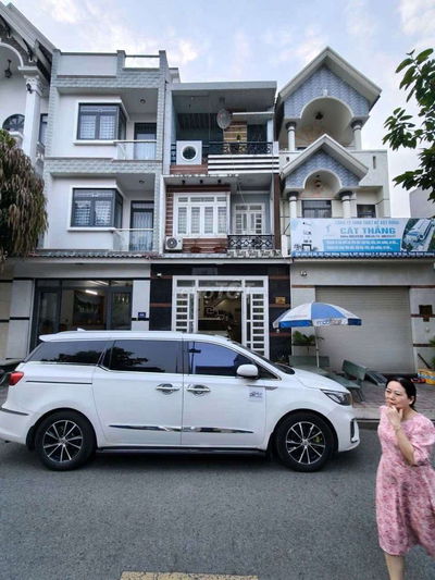 Nhà phố KDC Phú Hồng Thịnh 6, phường Bình An, Tp Dĩ An