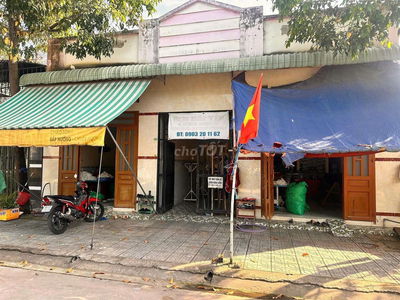 GIÁ 960TR  BÁN NHANH DÃY TRỌ NI14 - MP3 150m2 (1kiot+4PT) CHO THUÊ 9TT