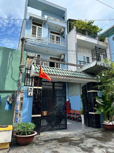 Cần bán gấp nhà P TTN cũ Q12 DT 5 x 15 1 trệt 3 lầu 4PN4WS hẻm xe hơi