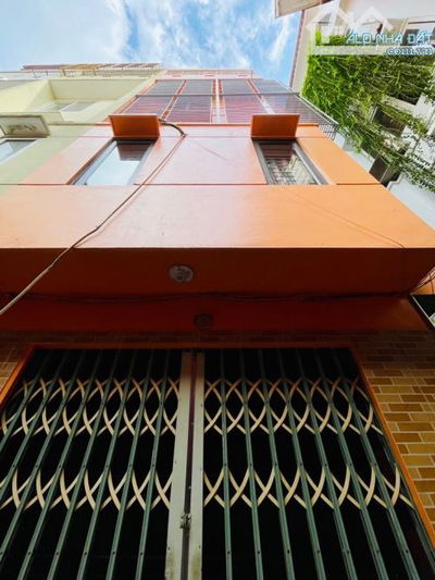 Bán nhà đẹp đón tết Xuân Đỉnh 36m x 5tầng, ngõ nông rộng 3m, cách 10m ra ô tô dừng đỗ