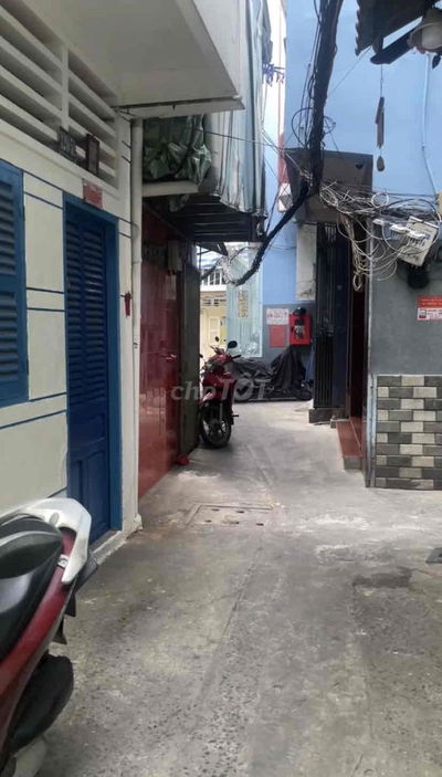 Cần bán nhanh trong tuần nhà mặt tiền hẻm Trần Hưng Đạo, Q.1