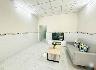 BÁN NHÀ ĐẸP 2 TẦNG 🚘  HẺM XE HƠI 📍 GẦN UỶ BAN PHƯỜNG LONG TRƯỜNG