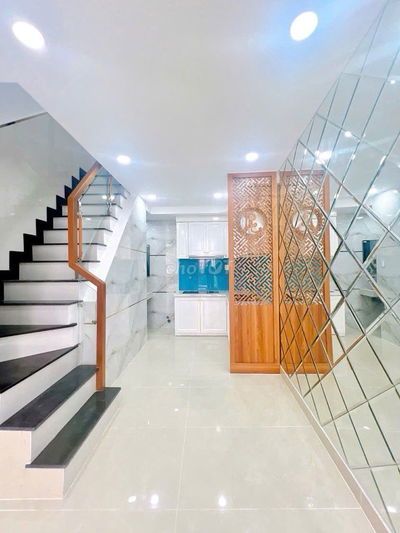 NHÀ ĐẸP- MẶT TIỀN - 3 TẦNG - SỔ RIÊNG - NỞ HẬU - HOÀN CÔNG ĐỦ- 3.35 TỶ