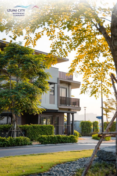 CĂN GÓC, ĐỐI DIỆN TRƯỜNG HỌC, GẦN HỒ BƠI, NHÀ PHỐ IZUMI CITY THANH TOÁN GIÃN 12TH-36TH, SÂN BAY