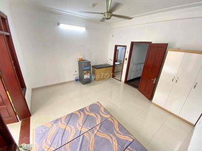 Phòng Ở Luôn,Oto đỗ cửa,An ninh tốt