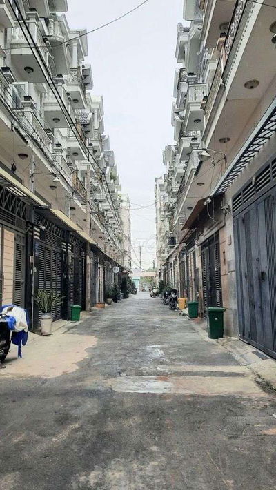 GẦN NGUYỄN OANH NHÀ ĐẸP 5TẦNG HXH CÓ THANG MÁY KHU PHÂN LÔ