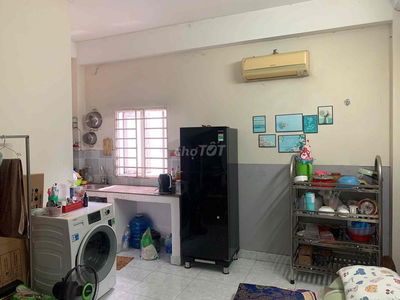 Chính Chủ Cho Thuê Phòng 20m2 Bao Thoáng Đường Lưu Chí Hiếu