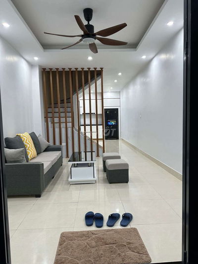 Chính chủ bán nhà 2 tầng ngõ 271 bùi xương trạch, 2 ngủ, full nội thất