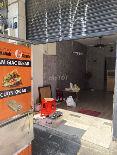 MB mặt tiền 43b hồ văn huê, bên lề xe máy, trước nhà là trạm xe buýt