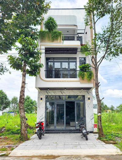 Bán Nhà Mới Bến Cát - Sổ riêng ngay TT Bến Cát - Giá ngộp chỉ 2tỷ100