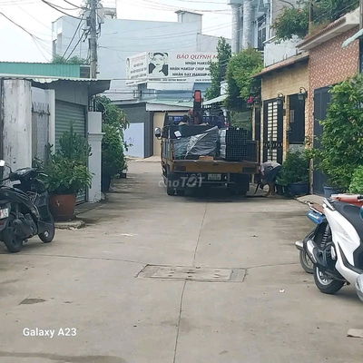 HOT- Bán lô đất thổ cư 5x23m, ấp Tây Lân, gần chợ Bà Điểm, Hóc Môn