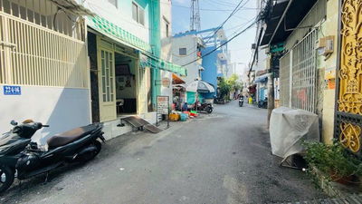 Bán nhà riêng tại Phạm Văn Chí, 4,3 tỷ, 25m2, giá ưu đãi, Q6, HCM