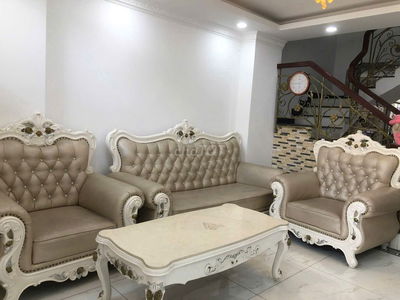 Nhà 3 lầu 4x20m gần chợ an sương giá 17tr/tháng