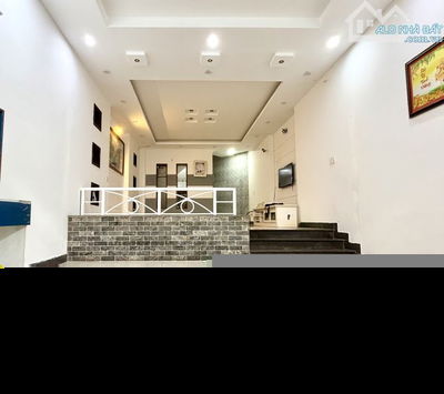 NHÀ ÔNG ÍCH KHIÊM - 3 TẦNG - 143 M² - NGAY ĐH SƯ PHẠM KỸ THUẬT - GIÁ RẺ CHỈ 57 TRIỆU/ M²