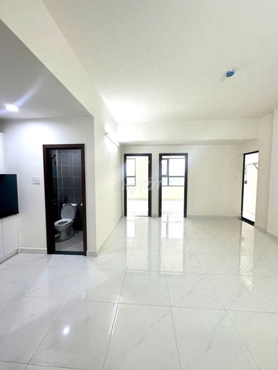 Bán căn hộ Green river 2 phòng ngủ-2wc nhà trống, ko vay NH, gần Q5,10