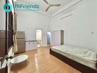 STUDIO FULL NỘI THẤT CỬA SỔ THOÁNG KHU SÂN BAY