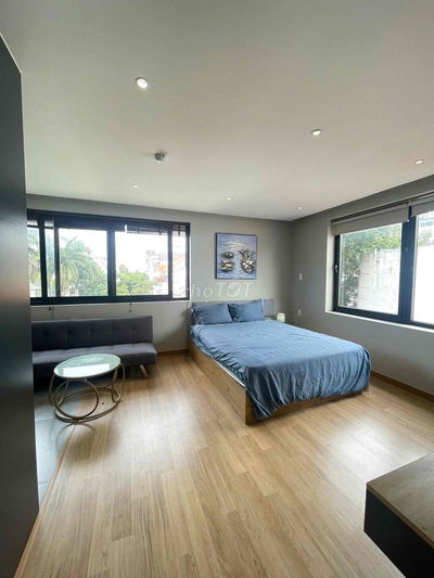 HIẾM TRỐNG Căn Studio Modern Design Nhiều cửa kính - Nhiều tiện ích