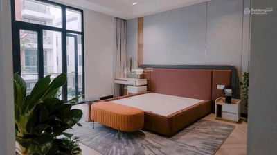 Duy nhất căn hoa hậu xẻ khe rẻ nhất thị trường giá chỉ 12.2tỷ. LH 0964 364 ***