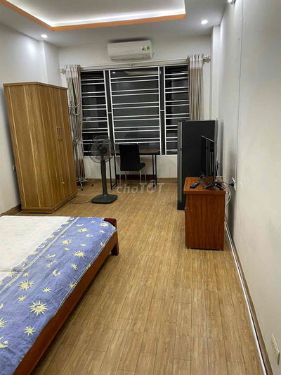 PHÒNG Ở NHÀ RIÊNG MỚI TINH HIỆN ĐẠI SẠCH SẼ GIÁ CẢ HỢP LÝ PHỐ BỒ ĐỀ