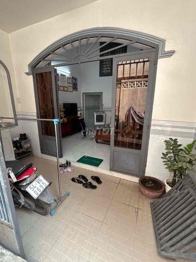 🏡NGUYỄN VĂN QUÁ-41M2-HẺM 2M-2 TẦNG-3.7 TỶ (TL).  ✅Diện tích: 4 x 10m ✅