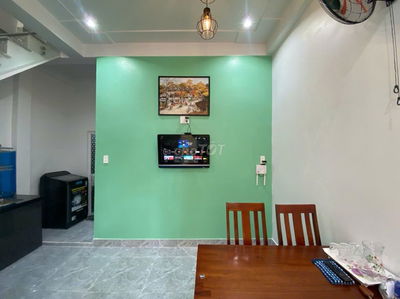 Cho thuê nhà 2 tầng 2 PN mặt tiền đường Đa Mặn sát Bùi Tá Hán, Khuê Mỹ