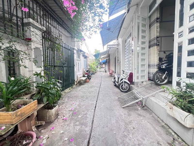 Bán nền 35m2 thổ cư 100% hẻm 67 Hùng Vương ( có nhà cấp 4 cũ )